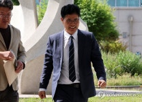 이원택 전북도지사후보, 경찰 출석