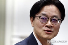 김정관 산업장관, 착한주유소 방문