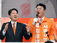 한 표 호소하는 개혁신당 김정철 서울시장 후보