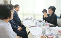 원민경 성평등가족부 장관, 청소년회복지원시설 방문