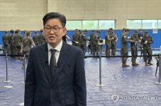 충남선관위원장 사전투표 현장 점검