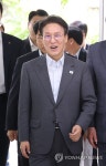 선관위 개혁 관련 시민토론회 참석하는 김민석 국무총리