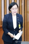 발언 마치고 자리로 돌아가는 한성숙 국무총리 후보자