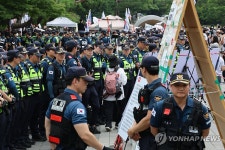 국조특위 현장조사 앞두고 배치된 경찰