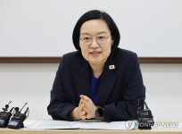 모두의 생리대 시범사업 현장 방문한 한성숙 국무총리