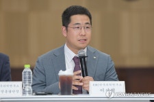 발언하는 이광배 한국의학연구소 이사장