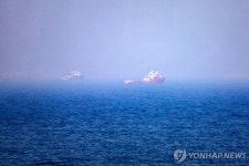 호르무즈 통제하며 돈 받겠다는 트럼프…전쟁 재개 임박했나