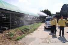 김종구 농식품부 차관, 폭염 대비 산란계·젖소 농장 점검
