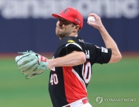 역투하는 KIA 네일