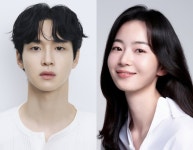 장동윤, 배우 김승윤과 10월 결혼…