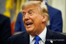 [특징주] 철강주, 트럼프 알래스카 LNG 프로젝트 언급에 강세