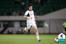 '카림 K리그 데뷔골' 강원, 안양에 10년 만의 승리…3-0 완파(종합)