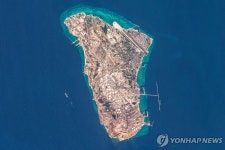 미군, 이란 '원유수출 허브' 하르그섬 인근서 유조선 공습(종합2보)