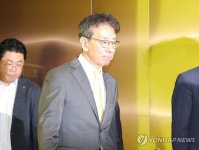 이동하는 이재근 KB금융지주 차기 회장 내정자