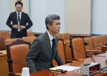 인사청문회 앞둔 강신철 국방장관 후보자