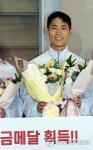 '금의환향' 테크볼 이준석
