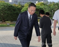 출근하는 이정현 대검 차장