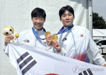 조광희·김효빈 한국 첫 2관왕