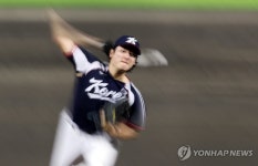 곽빈 역투