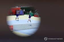 경기 집중하는 남지성-박의성