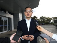 경찰 출석한 김상욱 울산시장