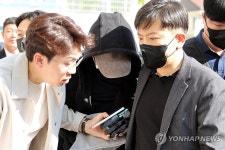 '나주 부부 살해' 혐의 50대, 영장실질심사 출석