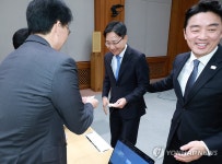 신임 대통령 비서실장에 임광현 국세청장