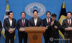 '소방 관련 실언' 추미애 지사·부승찬 의원 비판하는 박충권 의원