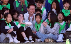 가을운동회에 간 이재명 대통령