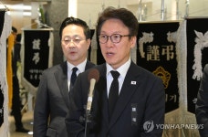 최형우 전 장관 빈소 조문 마친 김민석 대표