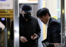 증인 신문 받은 장윤기 부친