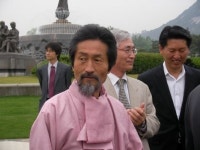 원내외 일체화 요구…당대표 병행 가능하다