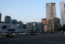 여전히 막힌 서울광장…진혼제 결국 대한문에서