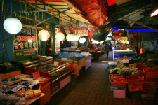 떡볶이보다 못한 이문동 사람들…우리는 촛불 같아요