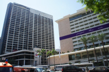 축구선수 꿈꾸던 레바논 소년의 다리를 누가 앗아갔나