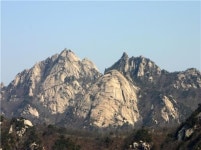 한양의 으뜸산 삼각산의 품에 들다