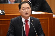 허성곤 김해시장은 삼계석산문제 직접 명확한 입장 밝혀야…엄정 의원 주장