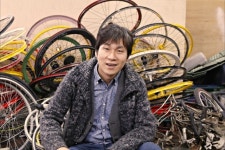 버려진 자전거에 숨결을 불어넣다