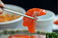 색다른 맛을 즐길 수 있는 ‘백담폭포송어횟집’…이제 ‘속초 맛집’이라 불러주오