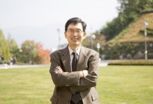 박정희 시대를 넘어 포용국가로
