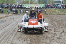 2017년 벼 직파재배 연시회, 고성군에서 열려...농업인 300여 명 참석