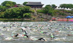 진주시, 남강 물 축제 개최