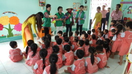 베트남에서 울려 퍼진 ‘새마을 노래’