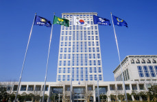 부산영상위원회 위원장 재신임 놓고 보복성 인사 논란