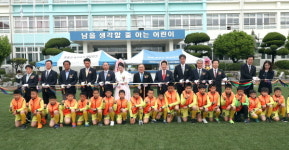 안상수 창원시장, ‘합성초 국제 유소년 축구대회 참가’ 격려 방문