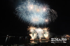 160여만명이 다녀간 마산가고파국화축제!