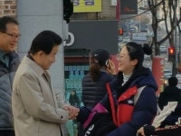 민주평화당 정동영 대표, 전북 전주솔내고등학교에서 수험생 격려