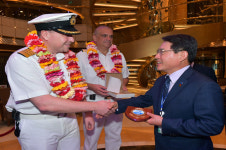 여수시, 축구장 3개 길이 초대형 크루즈 첫 입항’