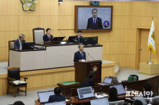 여수 상포지구 두고 한지붕 두 목소리  민주당 왜 이러나?