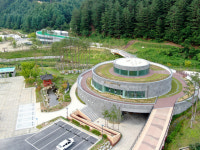 울진 금강송 에코리움 테마전시관 잠정 휴관